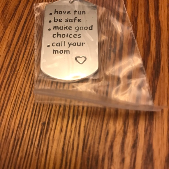 NWT “Call Your Mom” keychain - Picture 5 of 7